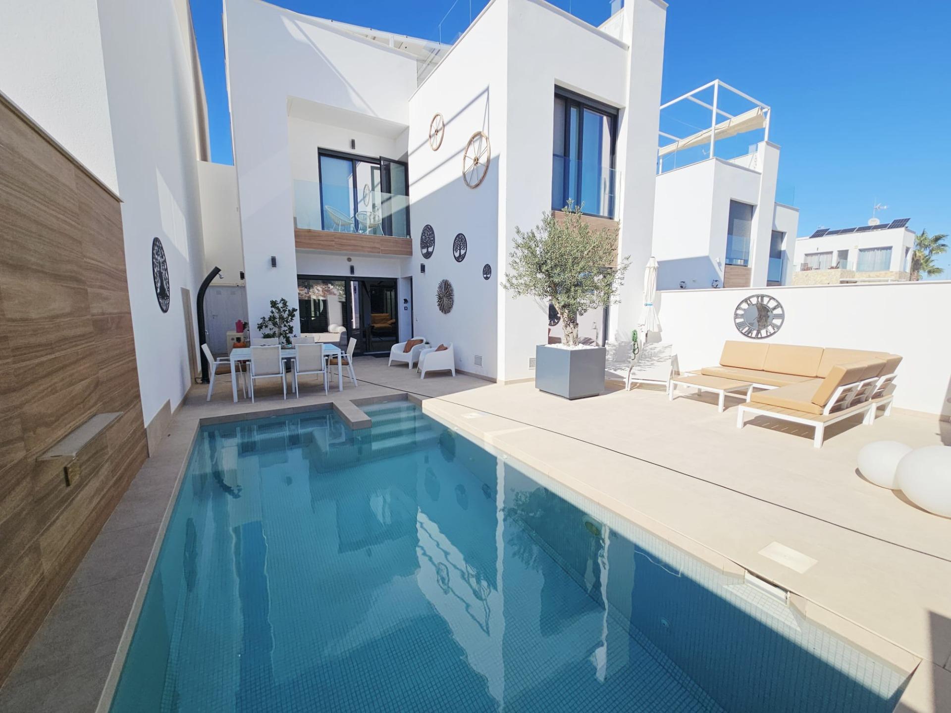 3 Bed, 3 Bath, HouseFor Sale, Benijofar, Alicante