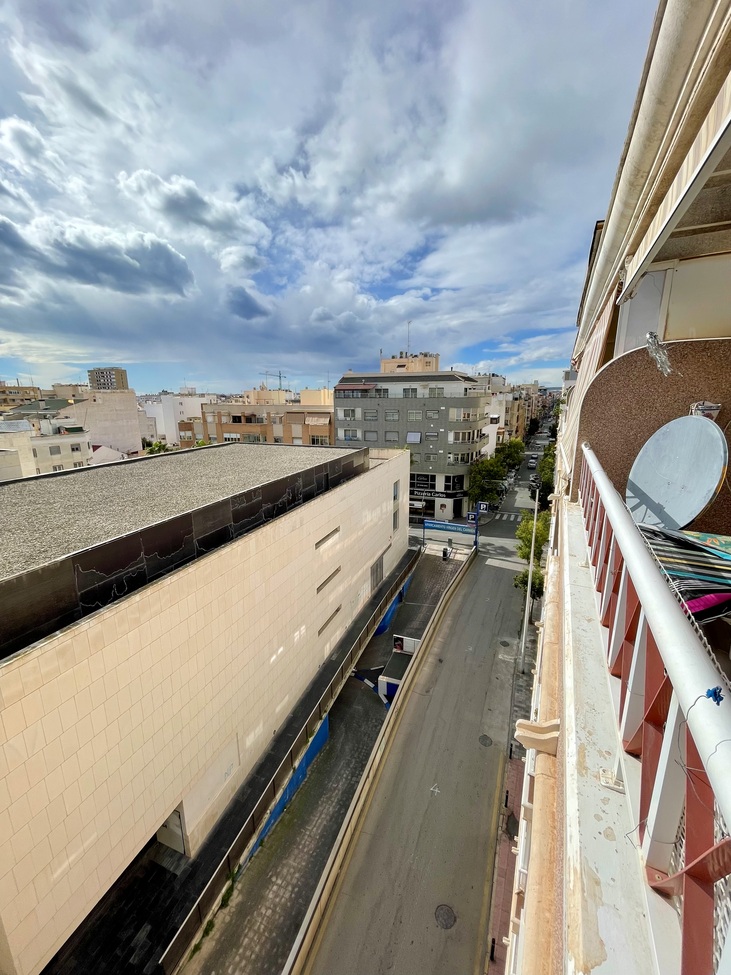 3 Bed, 2 Bath, ApartmentFor Sale, Torrevieja, Alicante