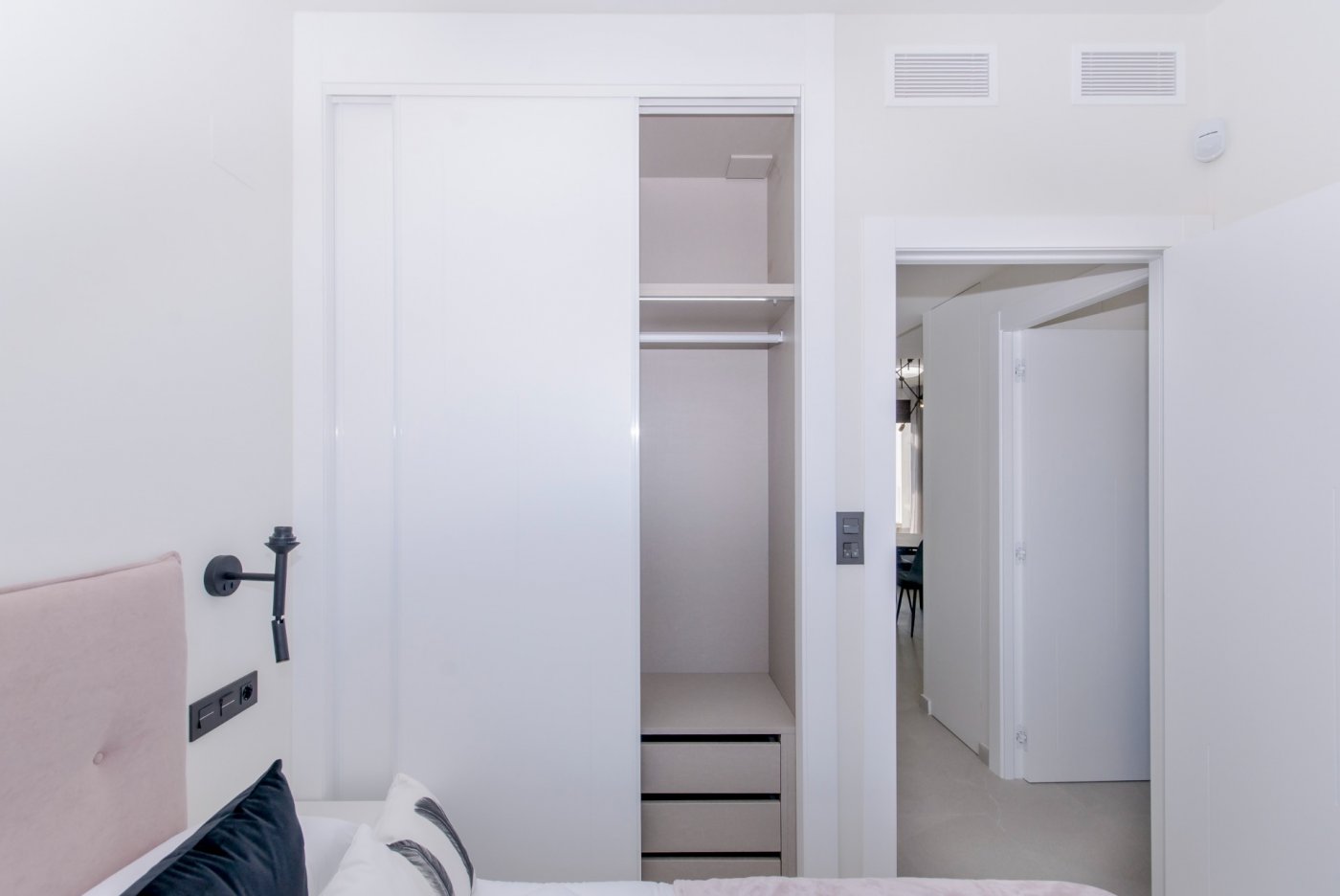 2 Bed, 2 Bath, HouseFor Sale, Torrevieja, Alicante