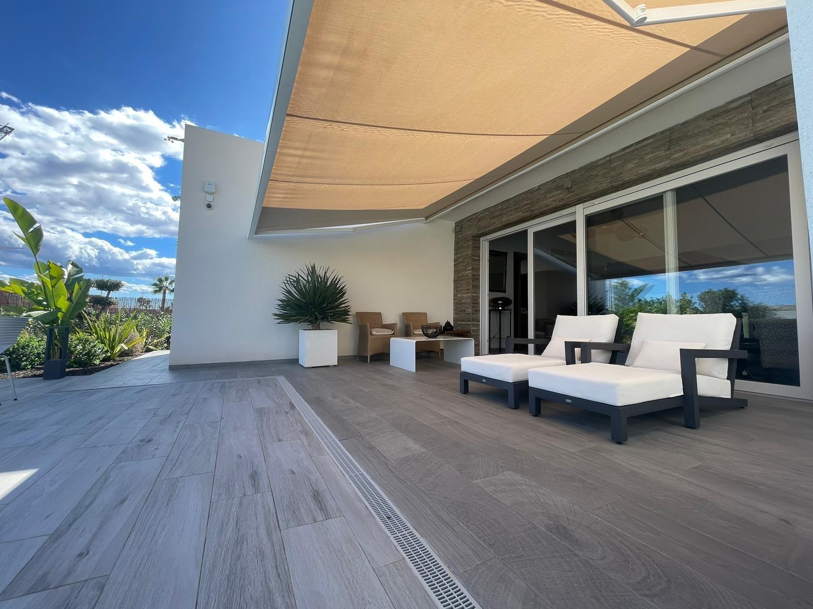 3 Bed, 2 Bath, HouseFor Sale, Algorfa, Alicante