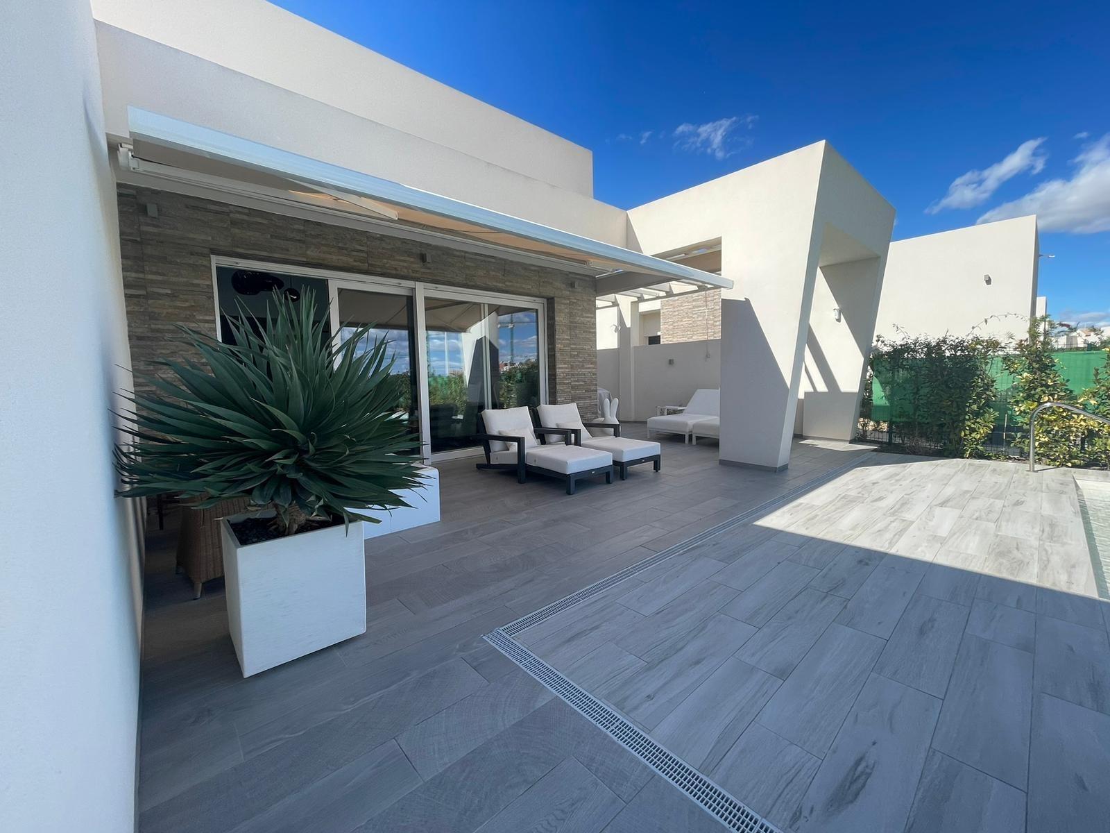 3 Bed, 2 Bath, HouseFor Sale, Algorfa, Alicante