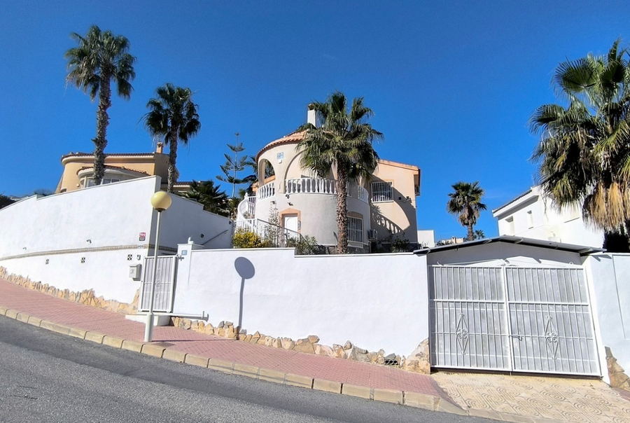 4 Bed, 2 Bath, HouseFor Sale, Ciudad Quesada, Alicante