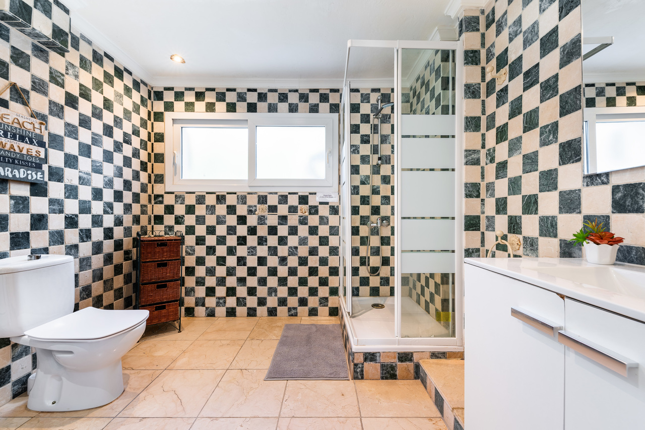 7 Bed, 4 Bath, HouseFor Sale, Dehesa de Campoamor, Alicante