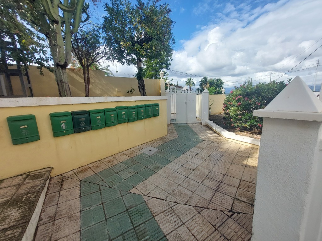 2 Bed, 2 Bath, HouseFor Sale, Albir, Alicante