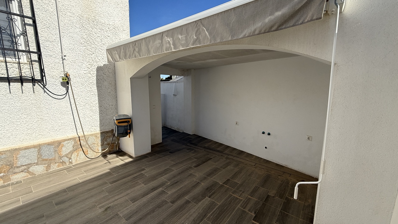 2 Bed, 2 Bath, HouseFor Sale, Villamartin, Alicante