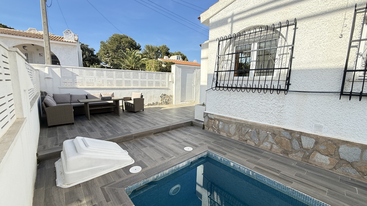 2 Bed, 2 Bath, HouseFor Sale, Villamartin, Alicante