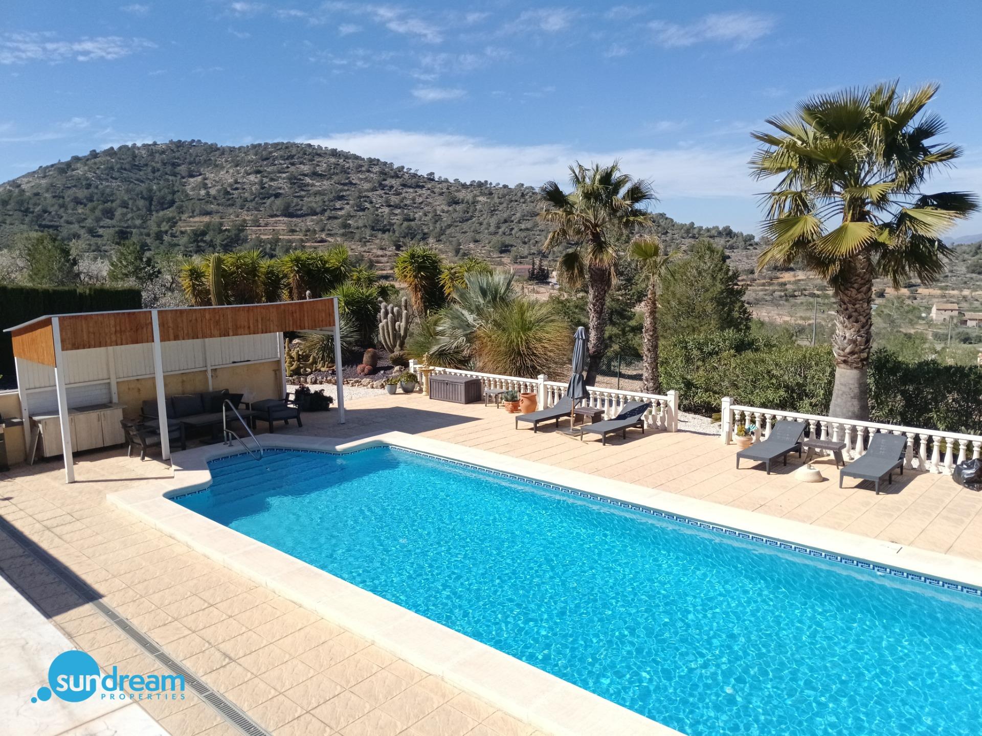 4 Bed, 2 Bath, HouseFor Sale, Abanilla, Murcia