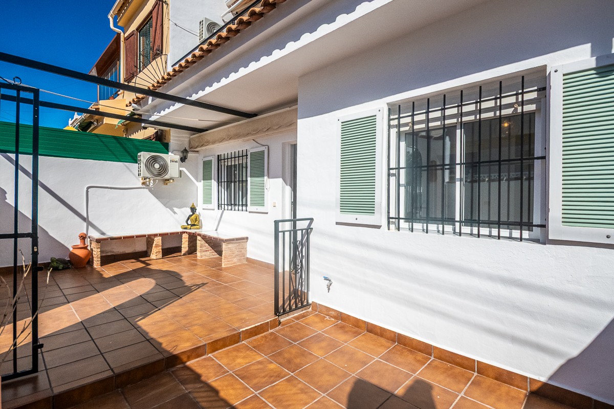 3 Bed, 2 Bath, HouseFor Sale, San Miguel de Salinas, Alicante