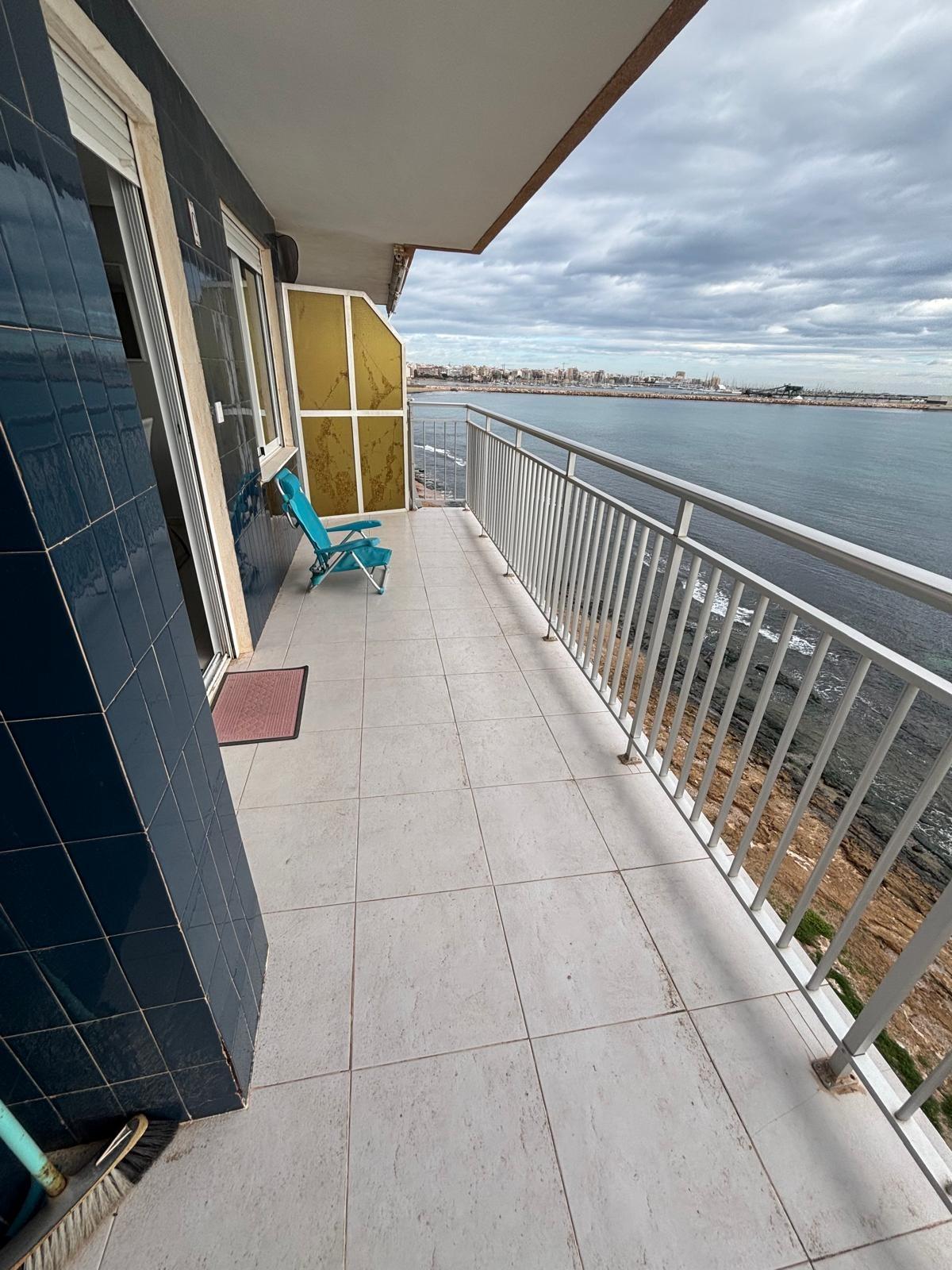 2 Bed, 1 Bath, ApartmentFor Sale, Torrevieja, Alicante