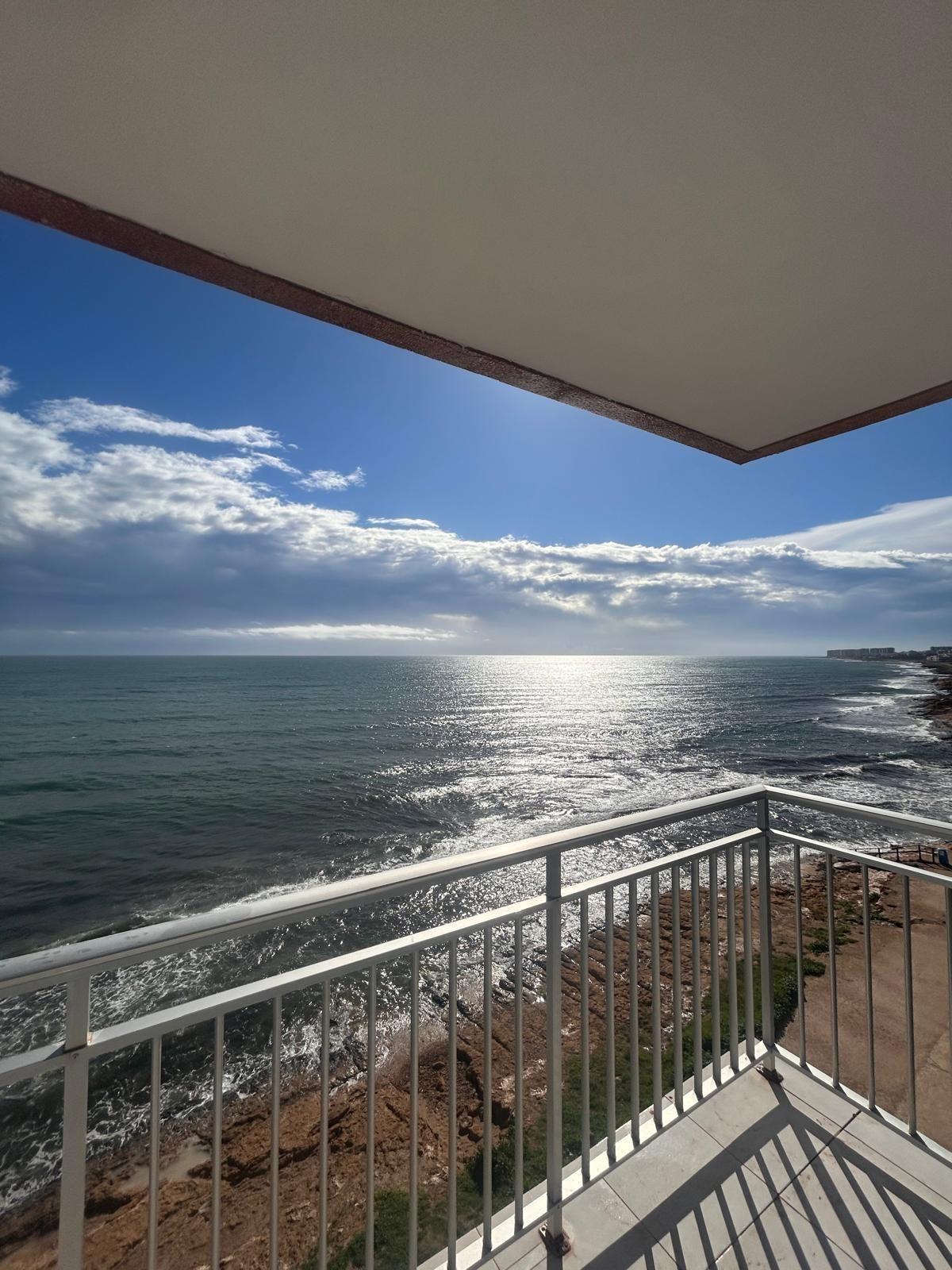 2 Bed, 1 Bath, ApartmentFor Sale, Torrevieja, Alicante