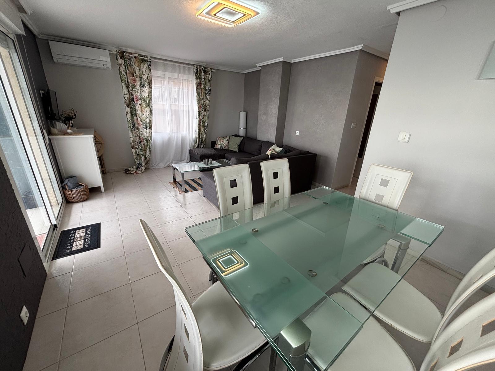 2 Bed, 1 Bath, ApartmentFor Sale, Torrevieja, Alicante