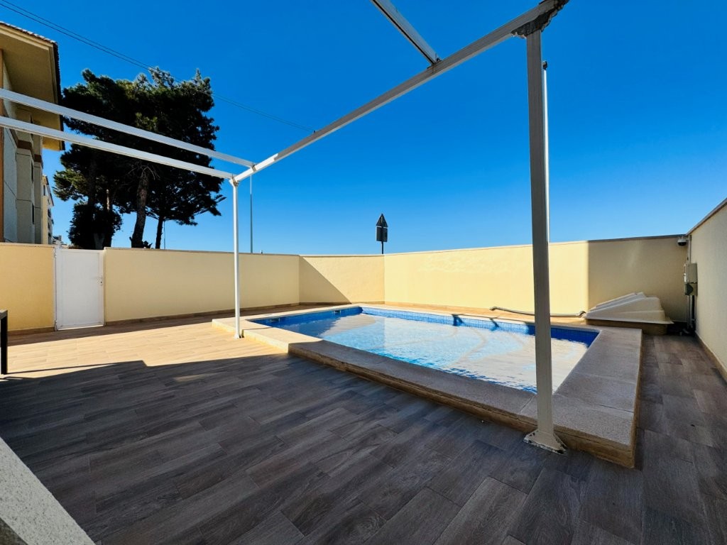 2 Bed, 1 Bath, ApartmentFor Sale, La Mata, Alicante