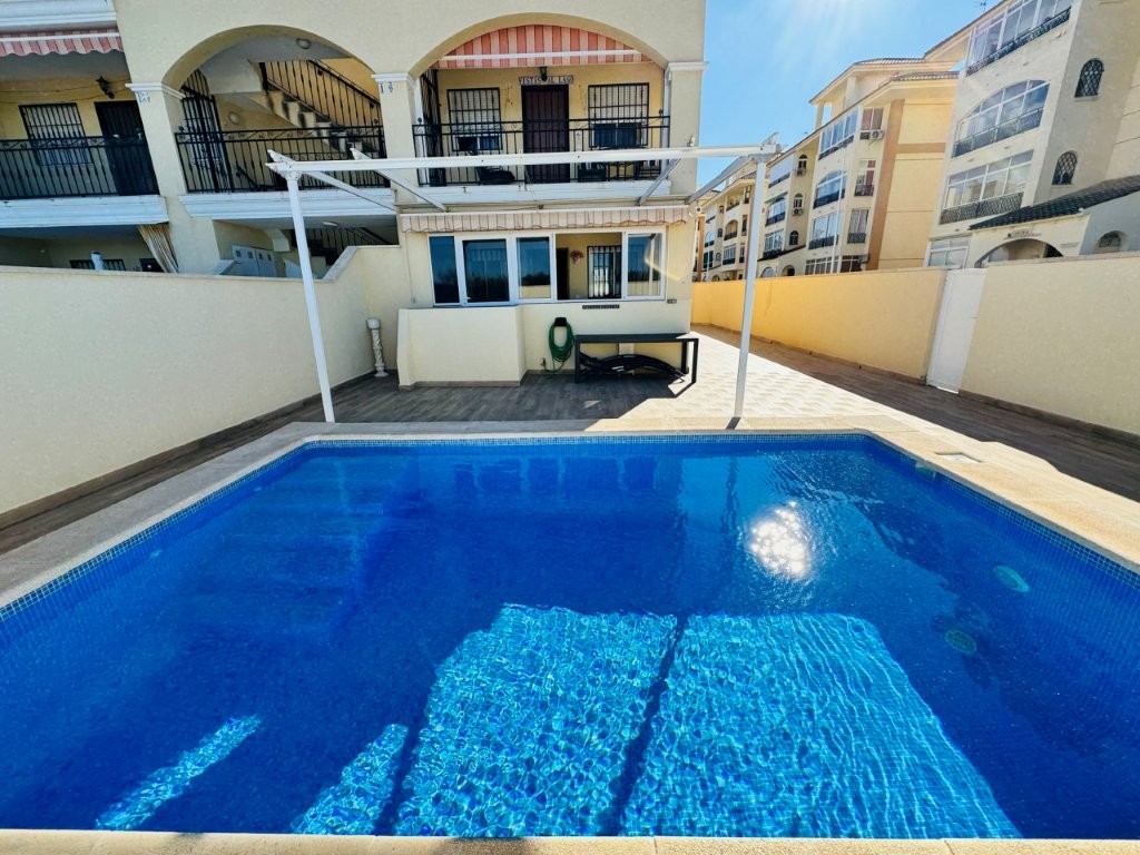 2 Bed, 1 Bath, ApartmentFor Sale, La Mata, Alicante