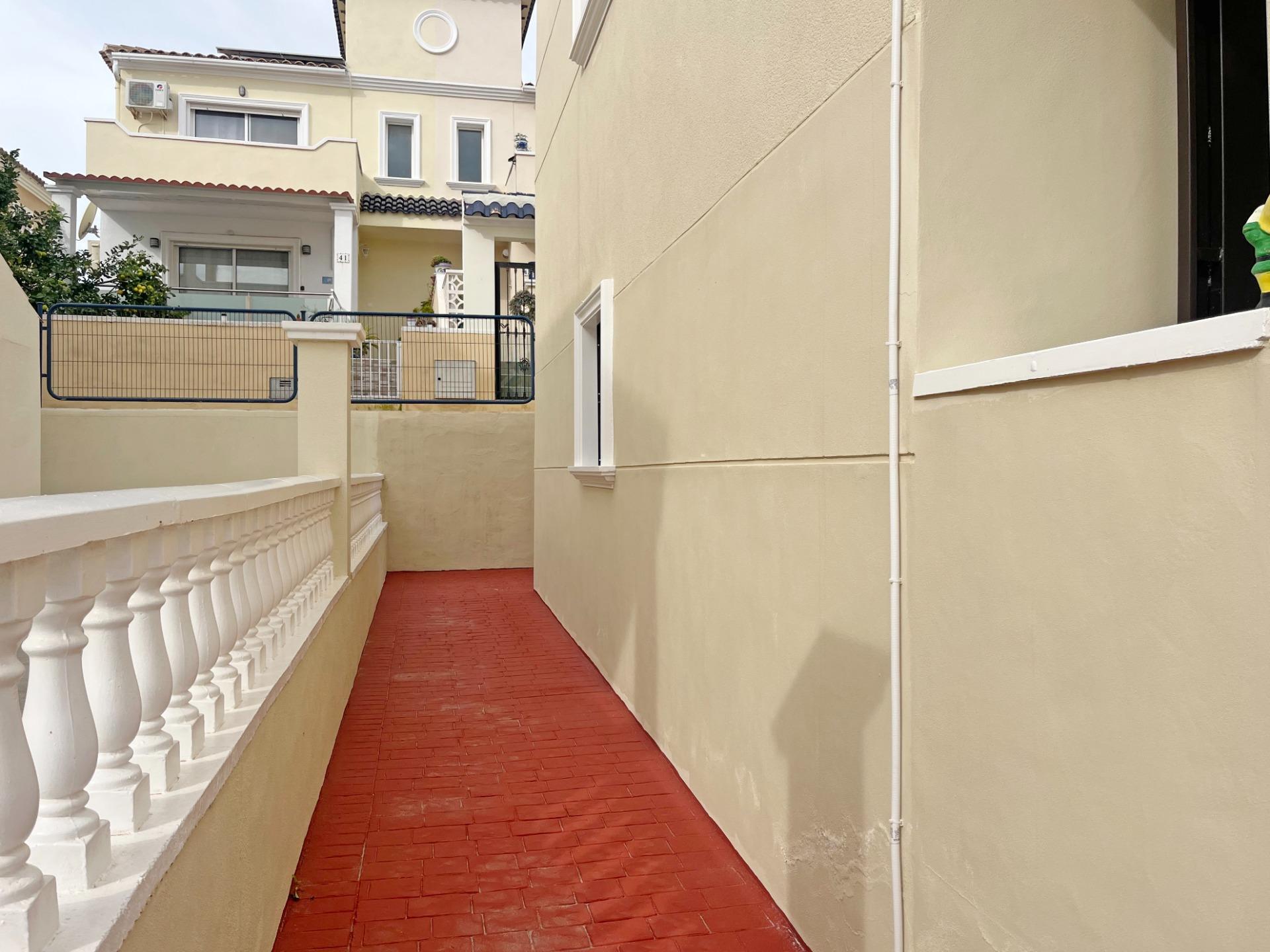 3 Bed, 2 Bath, ApartmentFor Sale, San Miguel de Salinas, Alicante