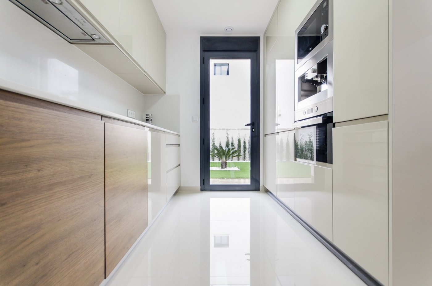 4 Bed, 3 Bath, HouseFor Sale, San Miguel de Salinas, Alicante