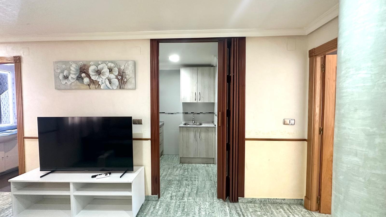 4 Bed, 2 Bath, ApartmentFor Sale, Torrevieja, Alicante