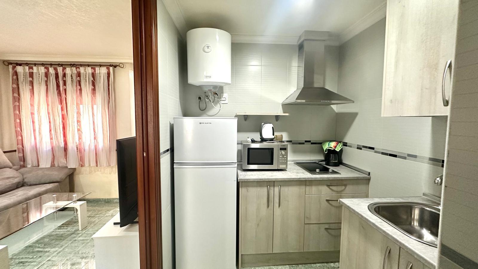 4 Bed, 2 Bath, ApartmentFor Sale, Torrevieja, Alicante