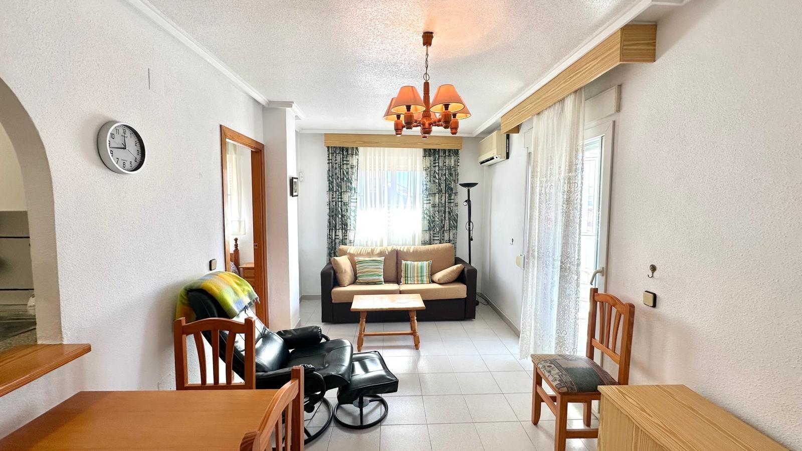 2 Bed, 1 Bath, ApartmentFor Sale, Torrevieja, Alicante