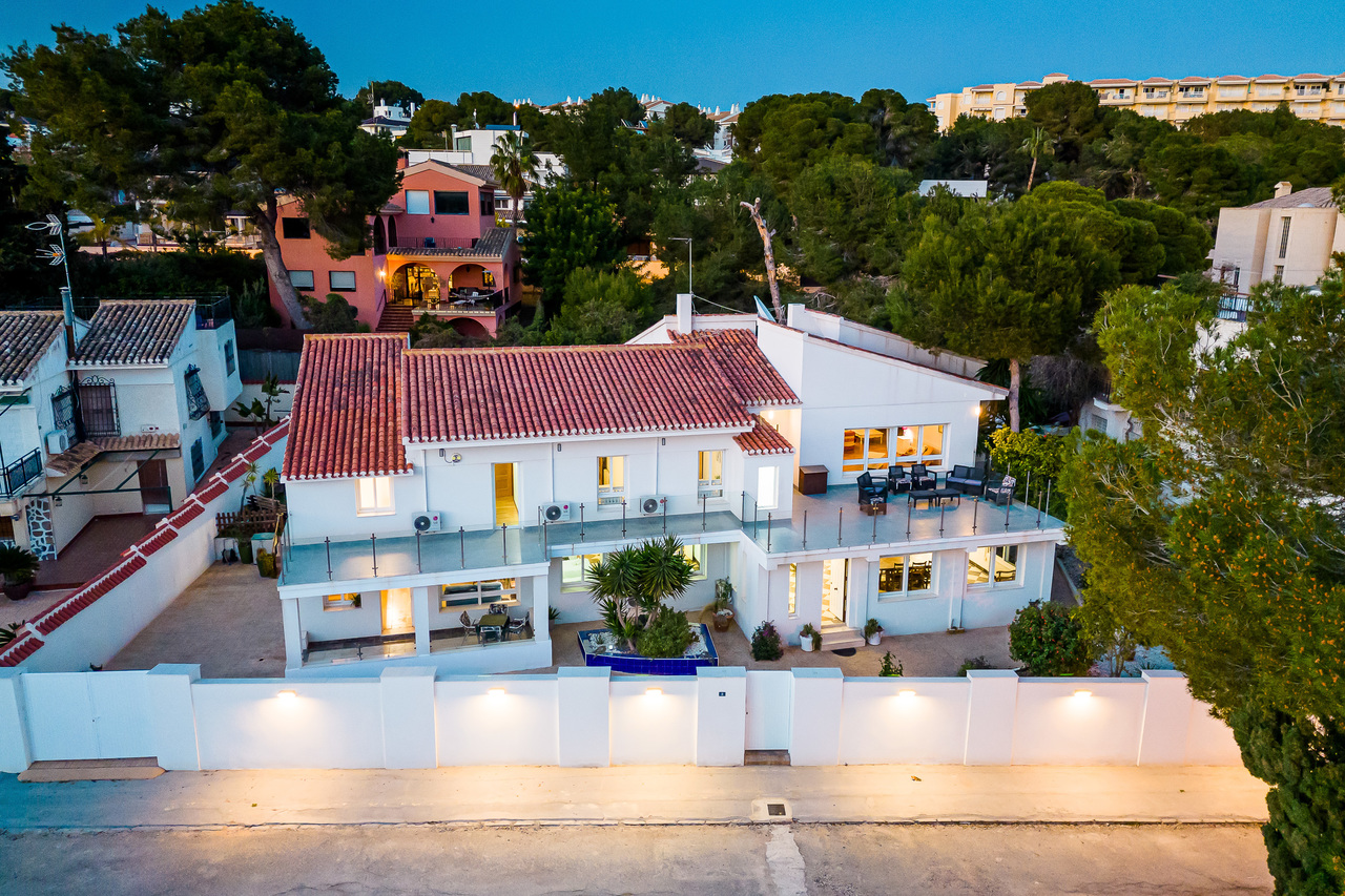 7 Bed, 4 Bath, HouseFor Sale, Dehesa de Campoamor, Alicante