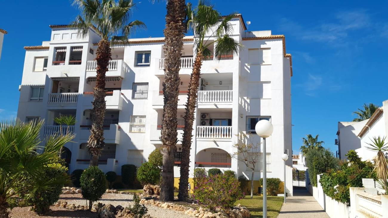 2 Bed, 2 Bath, ApartmentFor Sale, Villamartin, Alicante