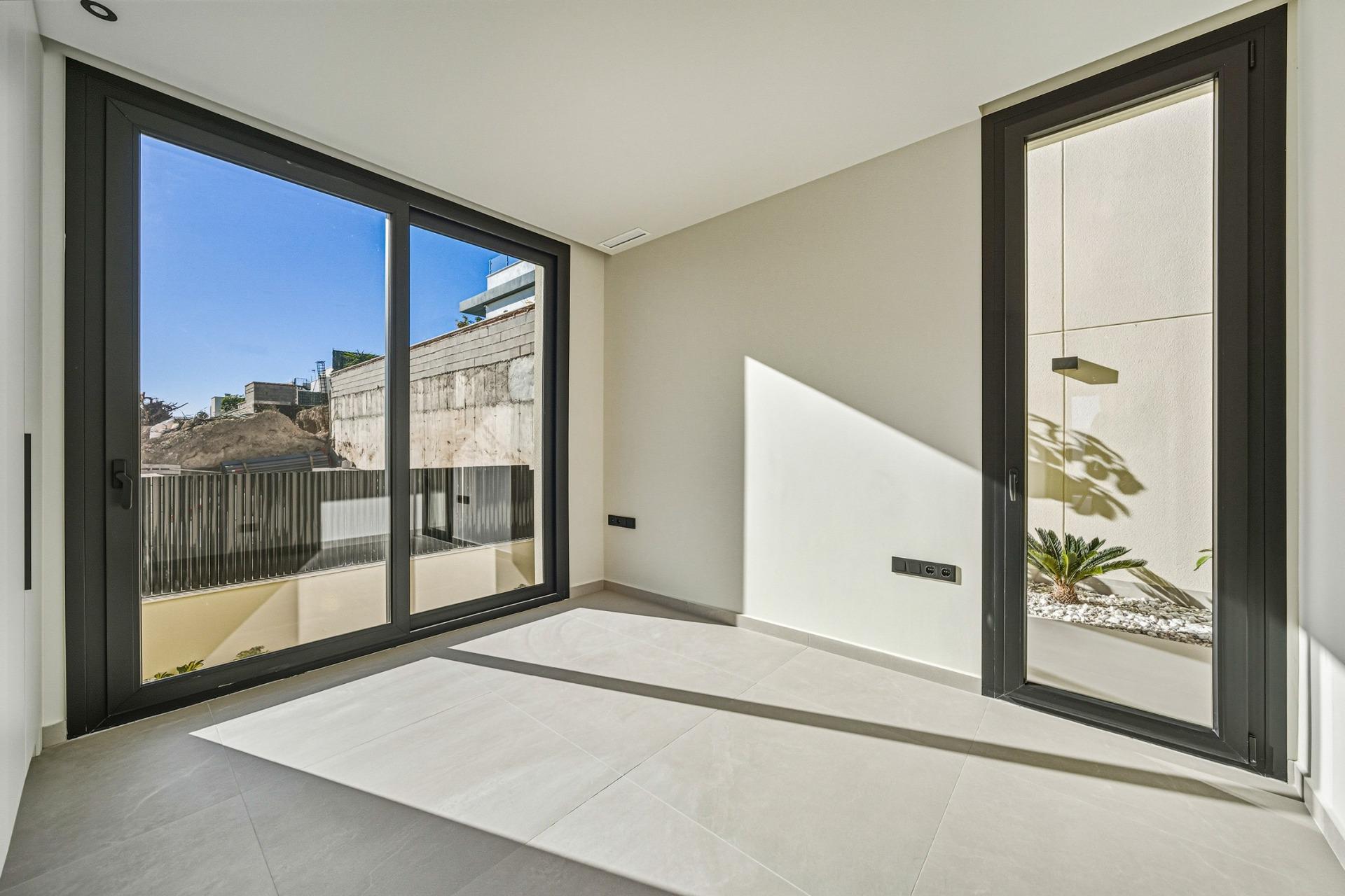 4 Bed, 4 Bath, HouseFor Sale, Polop, Alicante