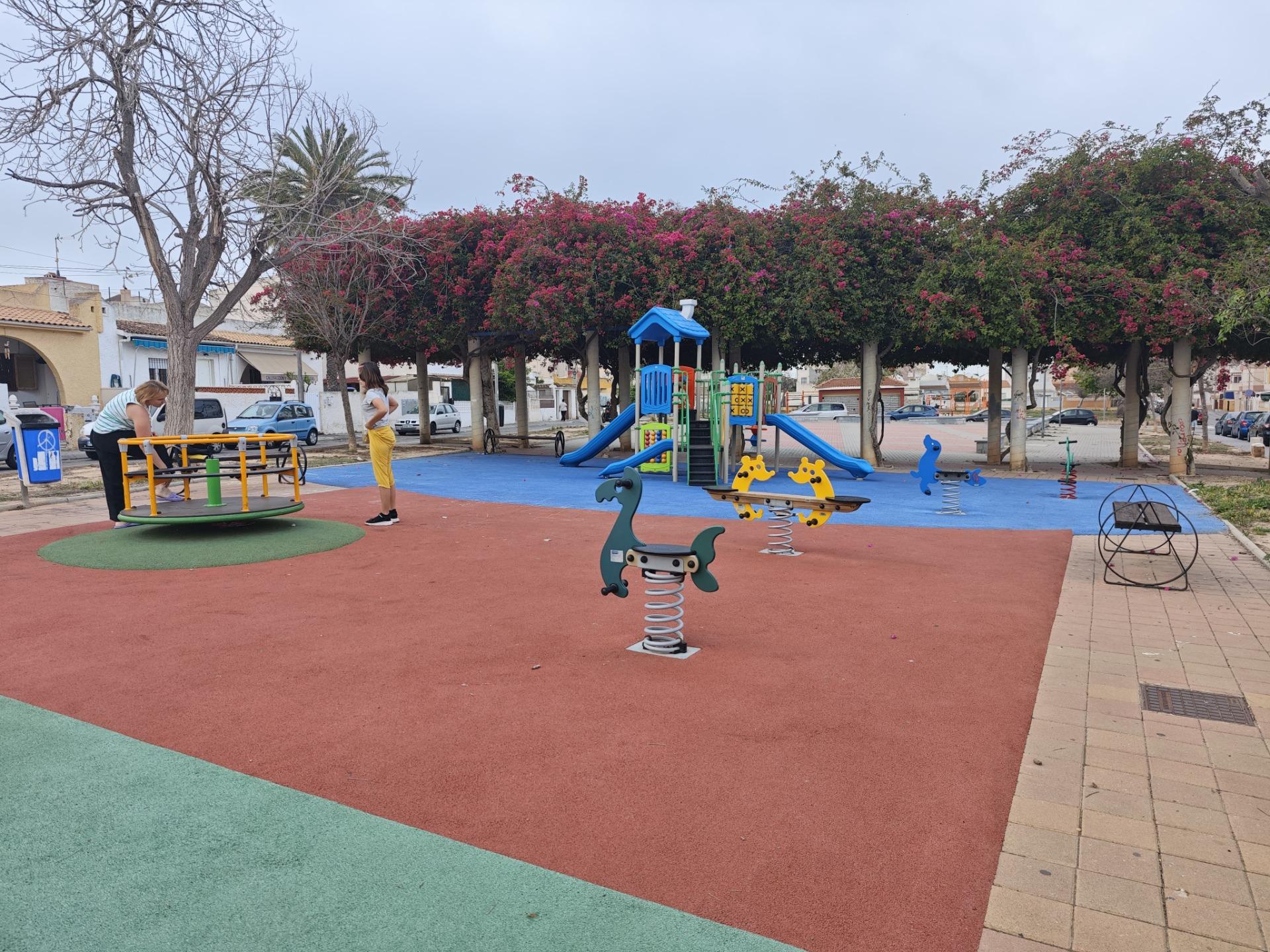 2 Bed, 1 Bath, HouseFor Sale, Torrevieja, Alicante