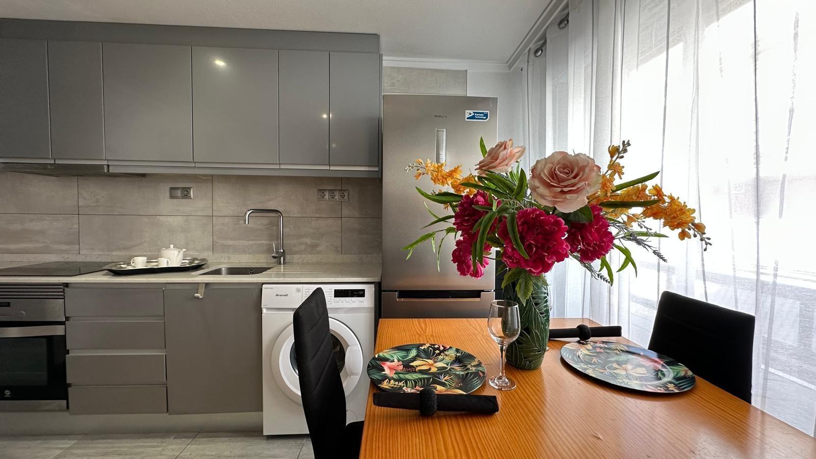 2 Bed, 1 Bath, ApartmentFor Sale, Torrevieja, Alicante