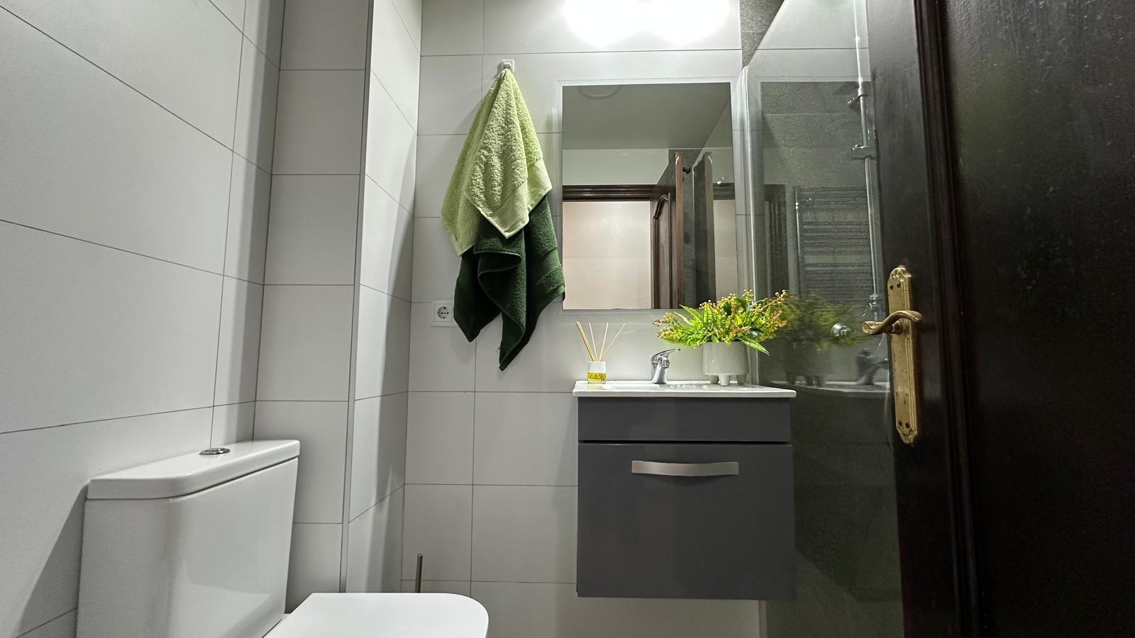 2 Bed, 1 Bath, ApartmentFor Sale, Torrevieja, Alicante