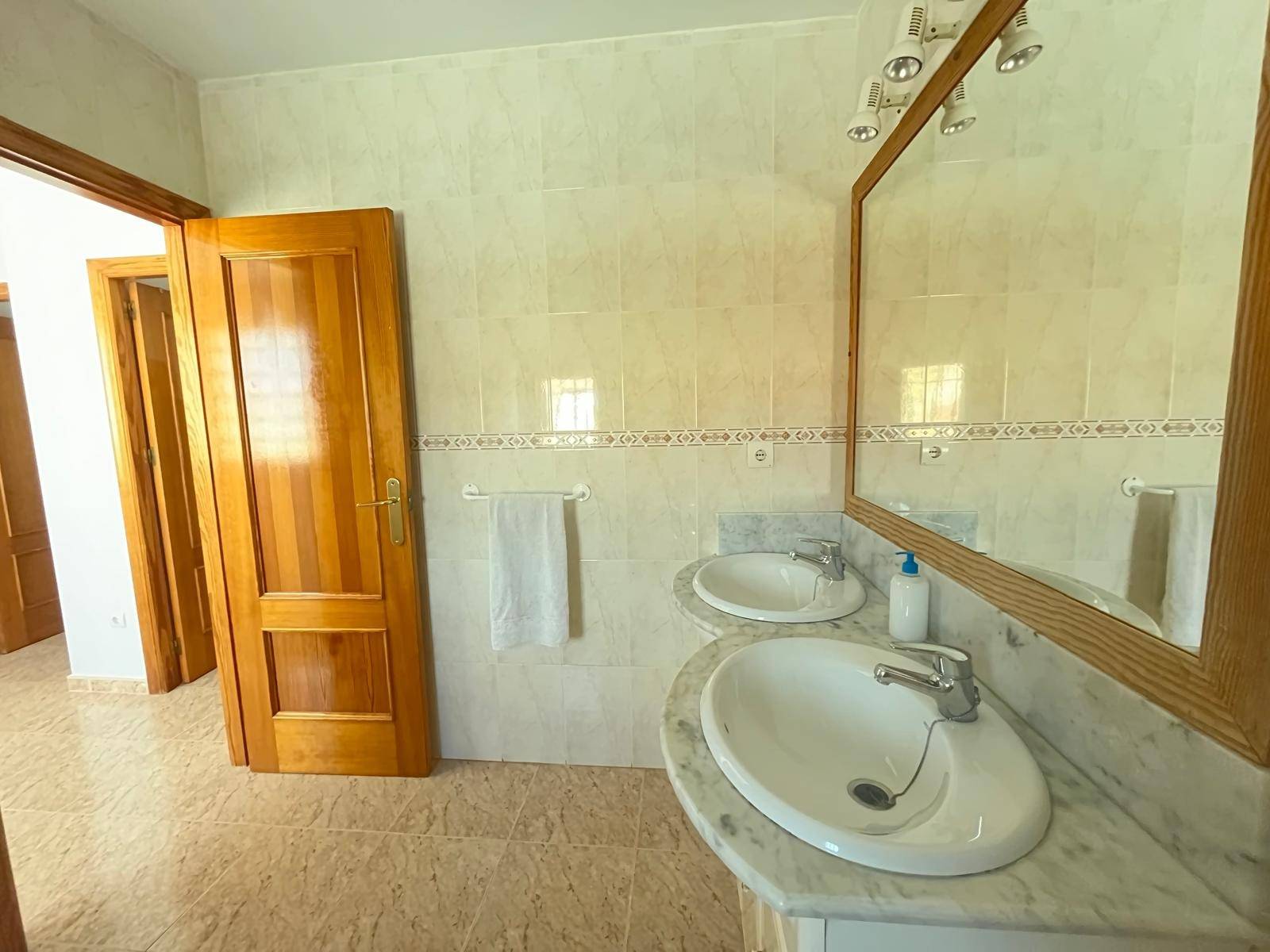 5 Bed, 2 Bath, HouseFor Sale, Santiago De La Ribera, Murcia