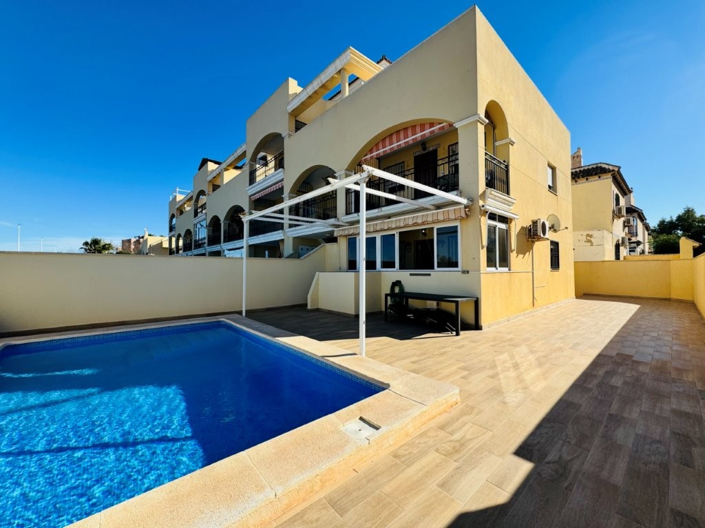 2 Bed, 1 Bath, ApartmentFor Sale, La Mata, Alicante
