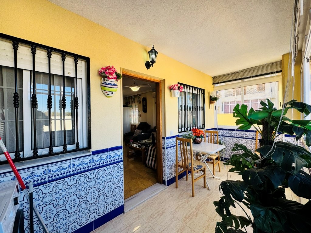 2 Bed, 1 Bath, ApartmentFor Sale, La Mata, Alicante