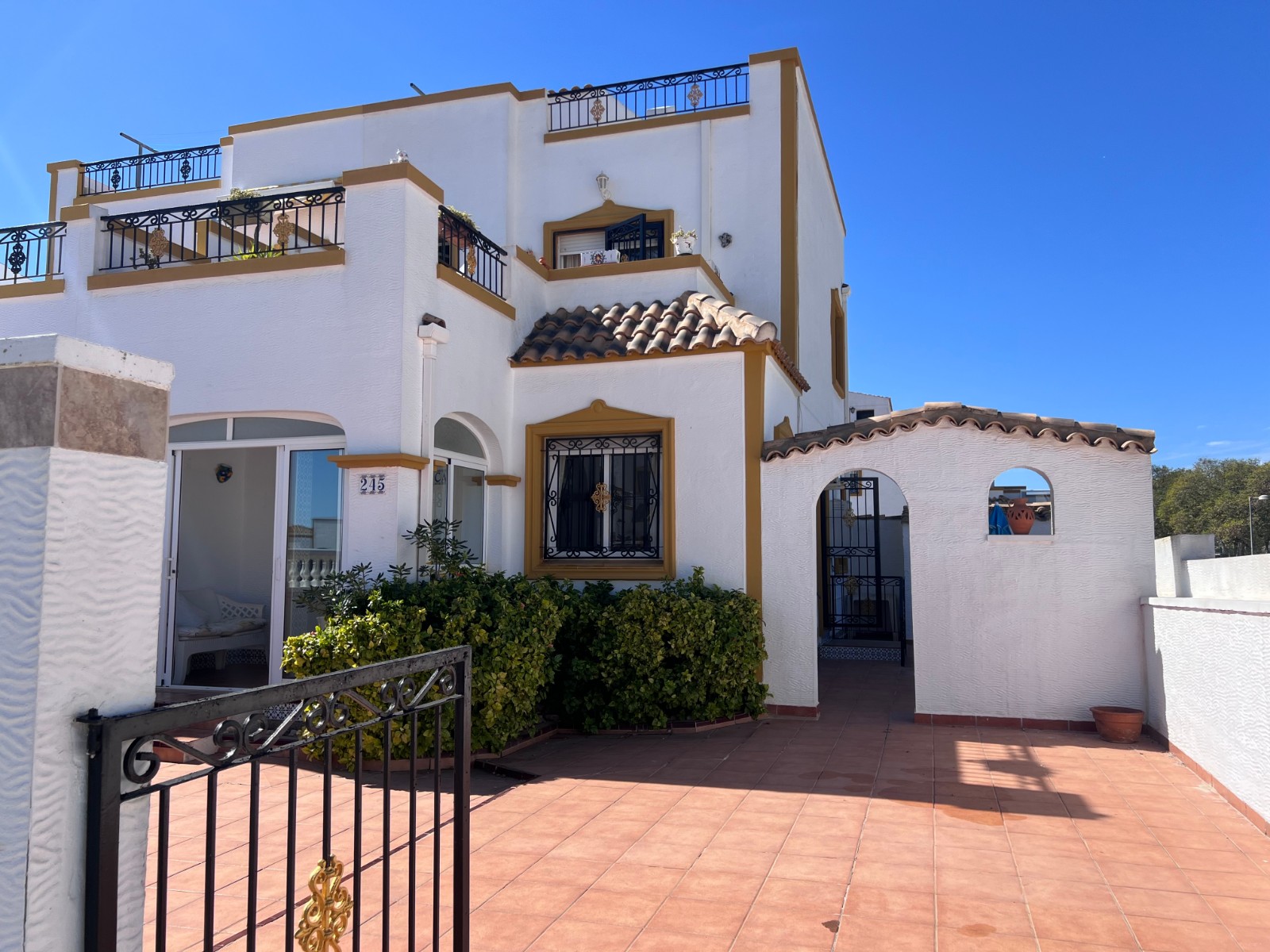 3 Bed, 2 Bath, HouseFor Sale, Vistabella Golf Entre Naranjos, Alicante