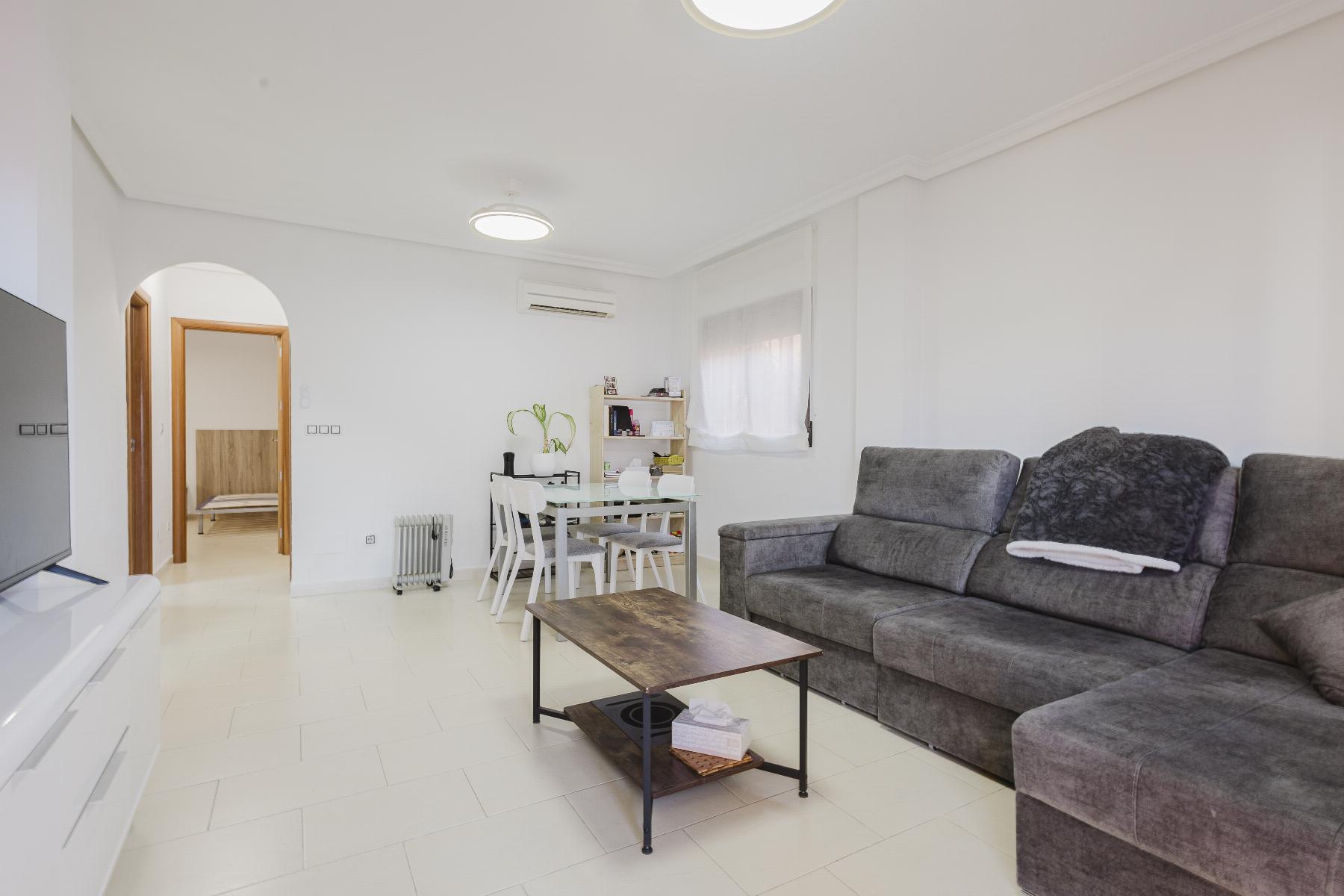 2 Bed, 2 Bath, HouseFor Sale, Torrevieja, Alicante