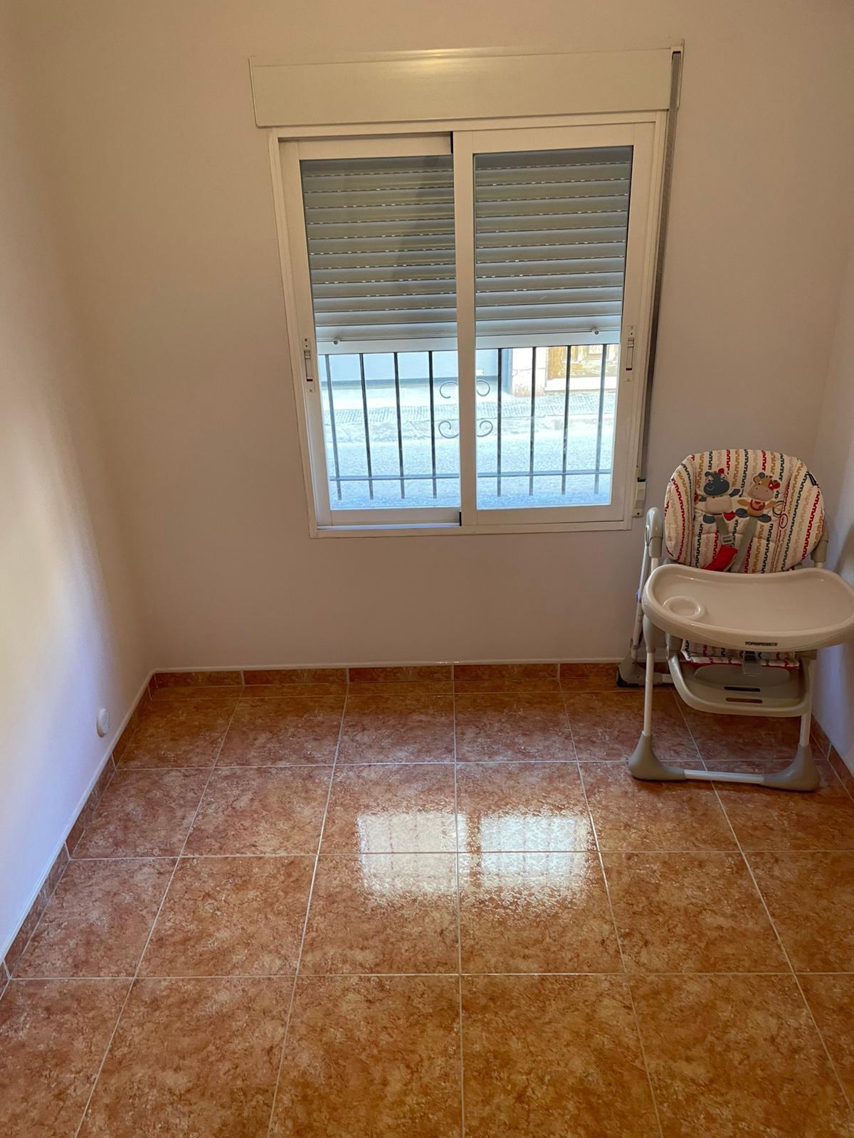 4 Bed, 2 Bath, ApartmentFor Sale, Albatera, Alicante