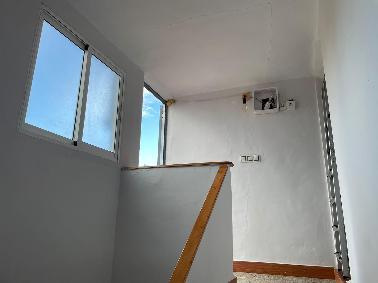 4 Bed, 2 Bath, ApartmentFor Sale, Albatera, Alicante