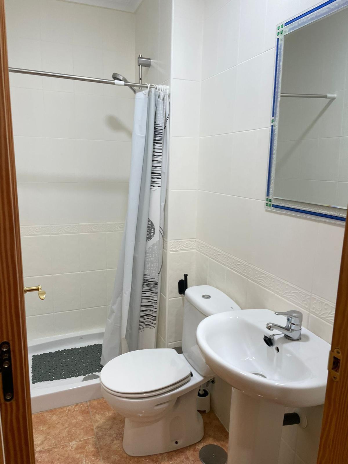 4 Bed, 2 Bath, ApartmentFor Sale, Albatera, Alicante