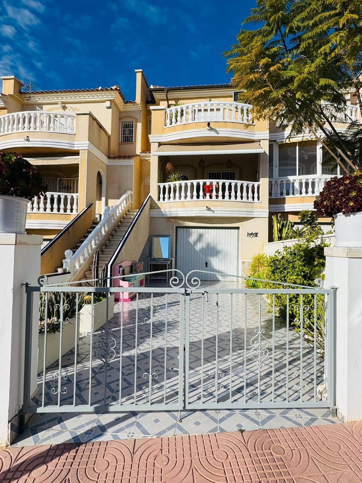 3 Bed, 2 Bath, HouseFor Sale, Rojales, Alicante