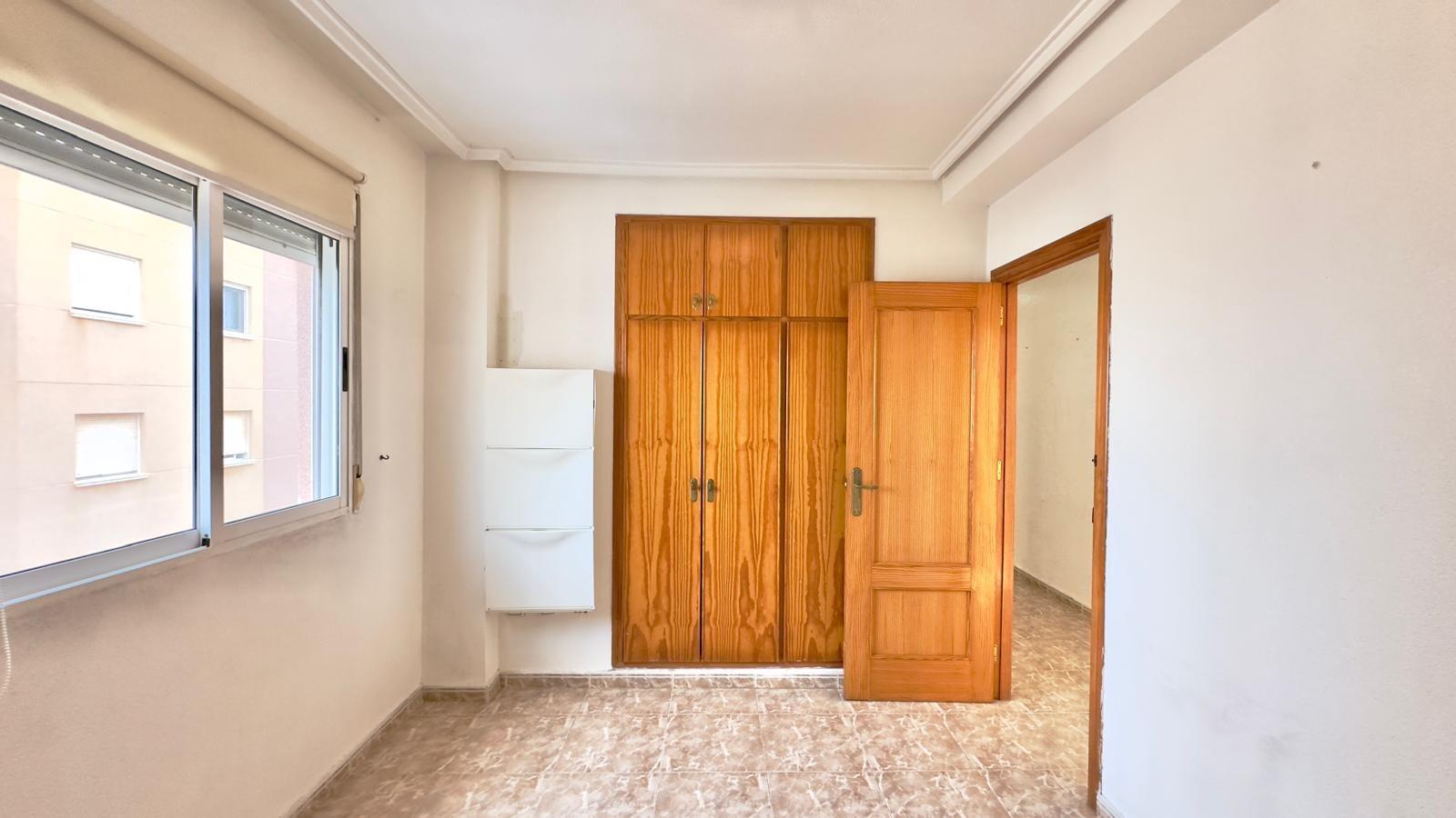 2 Bed, 1 Bath, ApartmentFor Sale, Torrevieja, Alicante