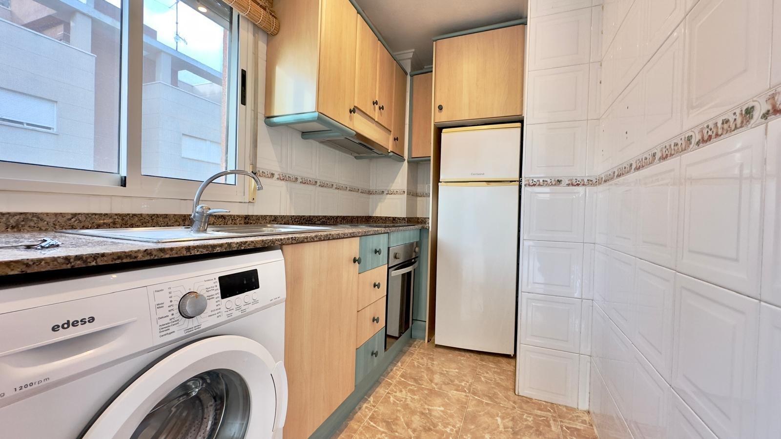 2 Bed, 1 Bath, ApartmentFor Sale, Torrevieja, Alicante