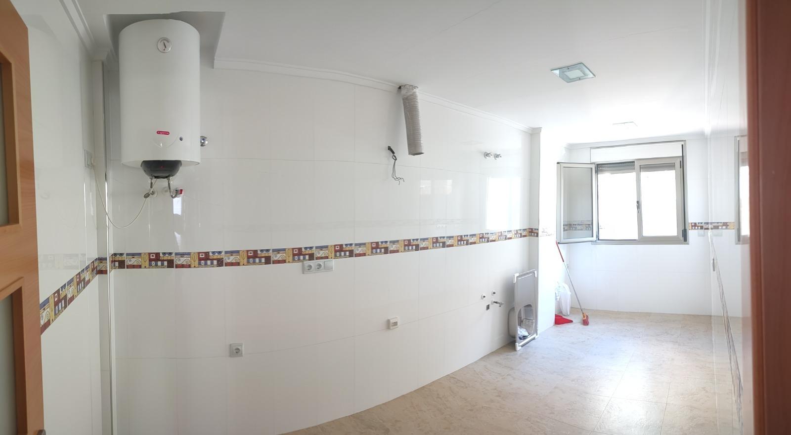 3 Bed, 2 Bath, ApartmentFor Sale, Torrevieja, Alicante