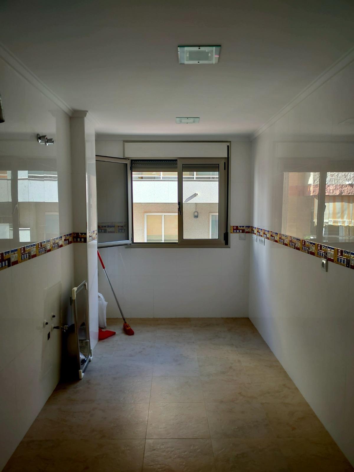 3 Bed, 2 Bath, ApartmentFor Sale, Torrevieja, Alicante