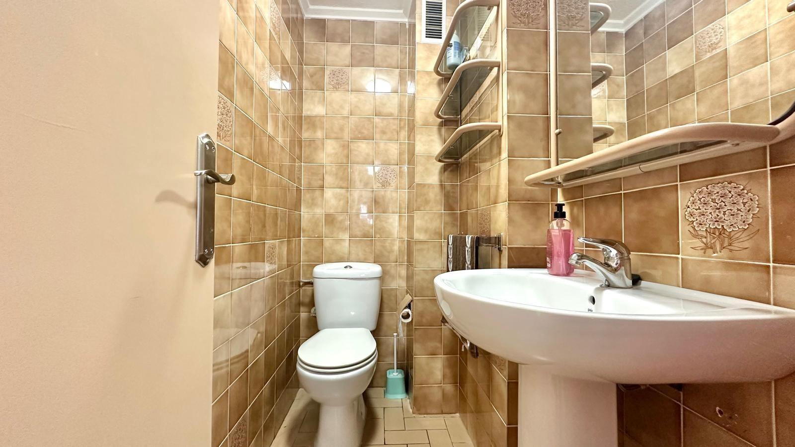 3 Bed, 1 Bath, ApartmentFor Sale, Torrevieja, Alicante