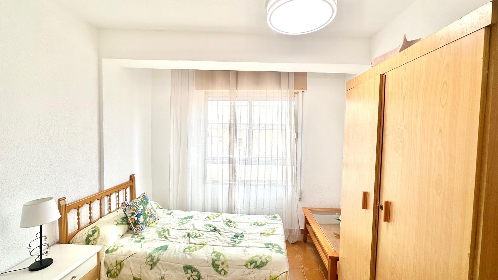 3 Bed, 1 Bath, ApartmentFor Sale, Torrevieja, Alicante