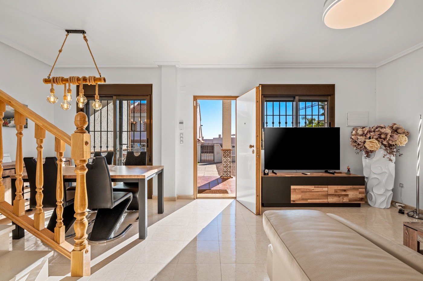 3 Bed, 3 Bath, HouseFor Sale, San Miguel de Salinas, Alicante