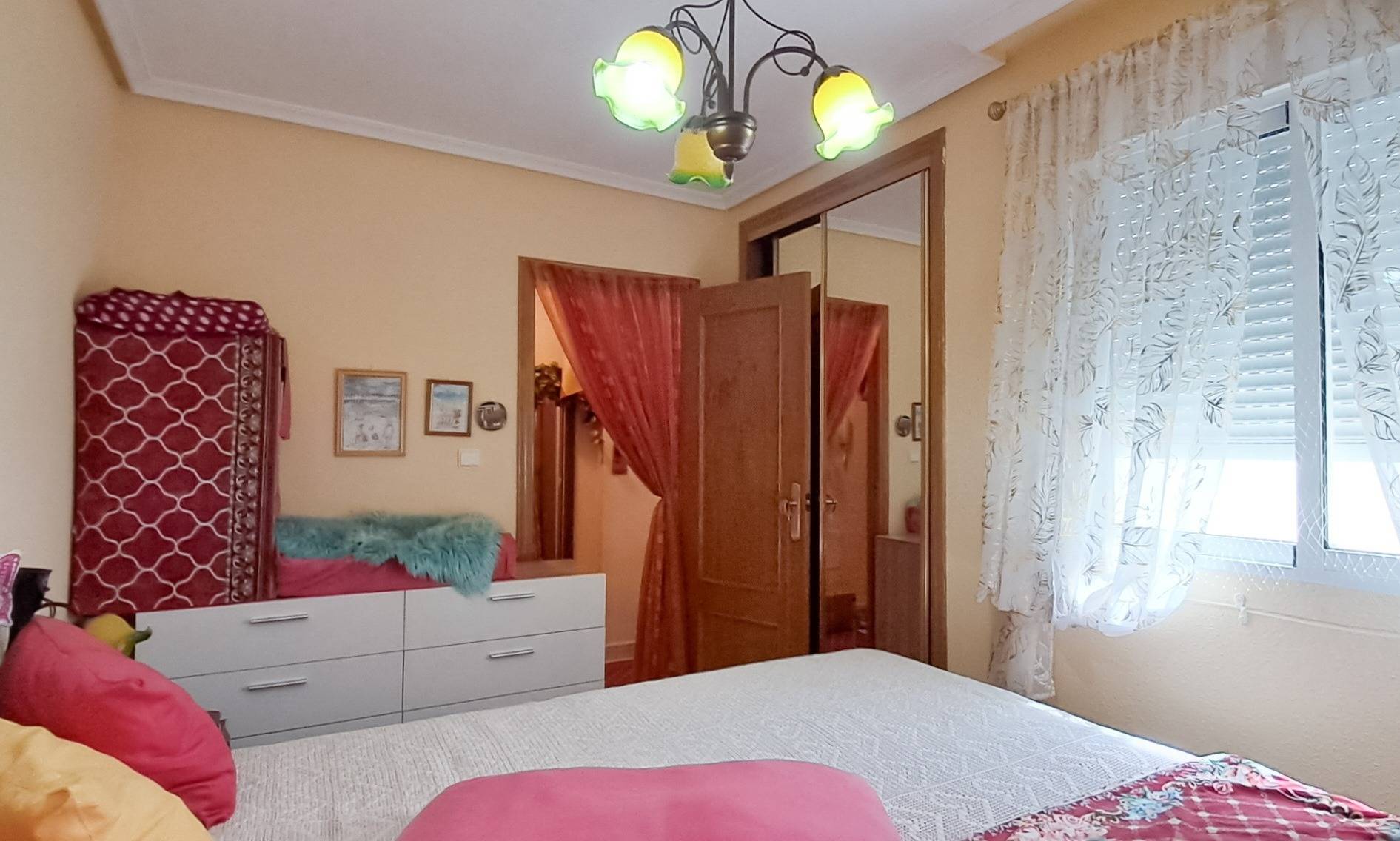 2 Bed, 1 Bath, ApartmentFor Sale, Torrevieja, Alicante