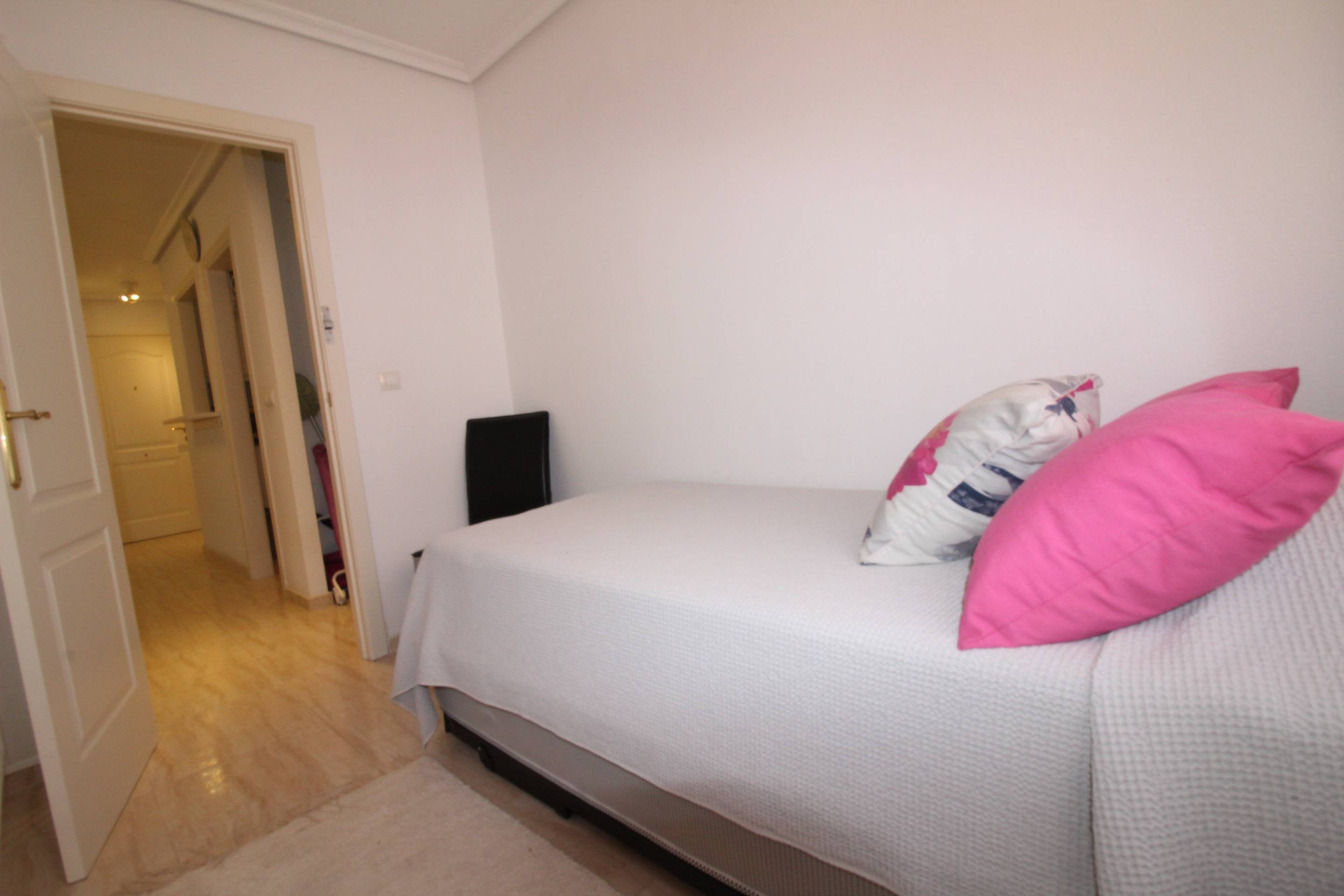 2 Bed, 1 Bath, ApartmentFor Sale, Torrevieja, Alicante