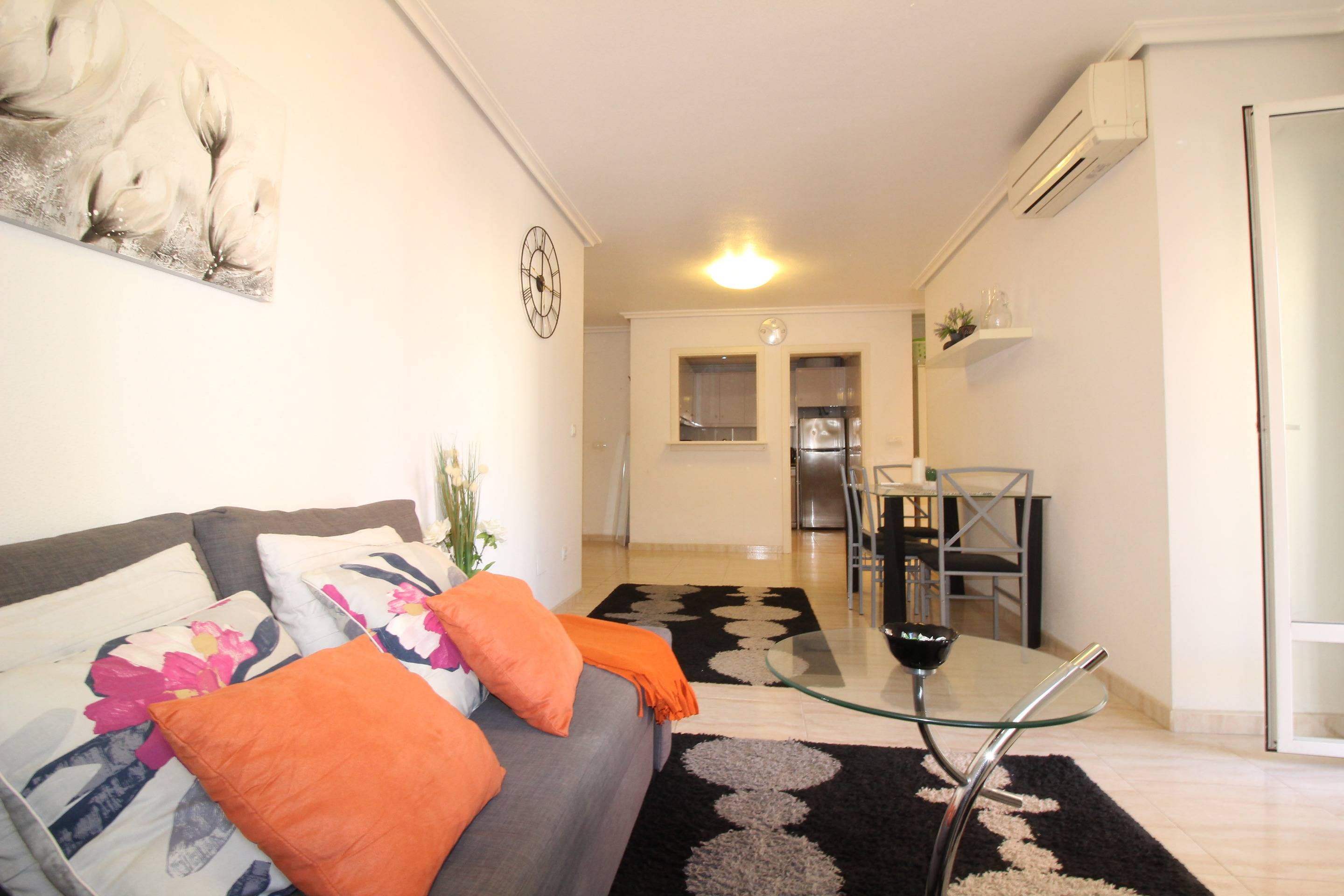 2 Bed, 1 Bath, ApartmentFor Sale, Torrevieja, Alicante