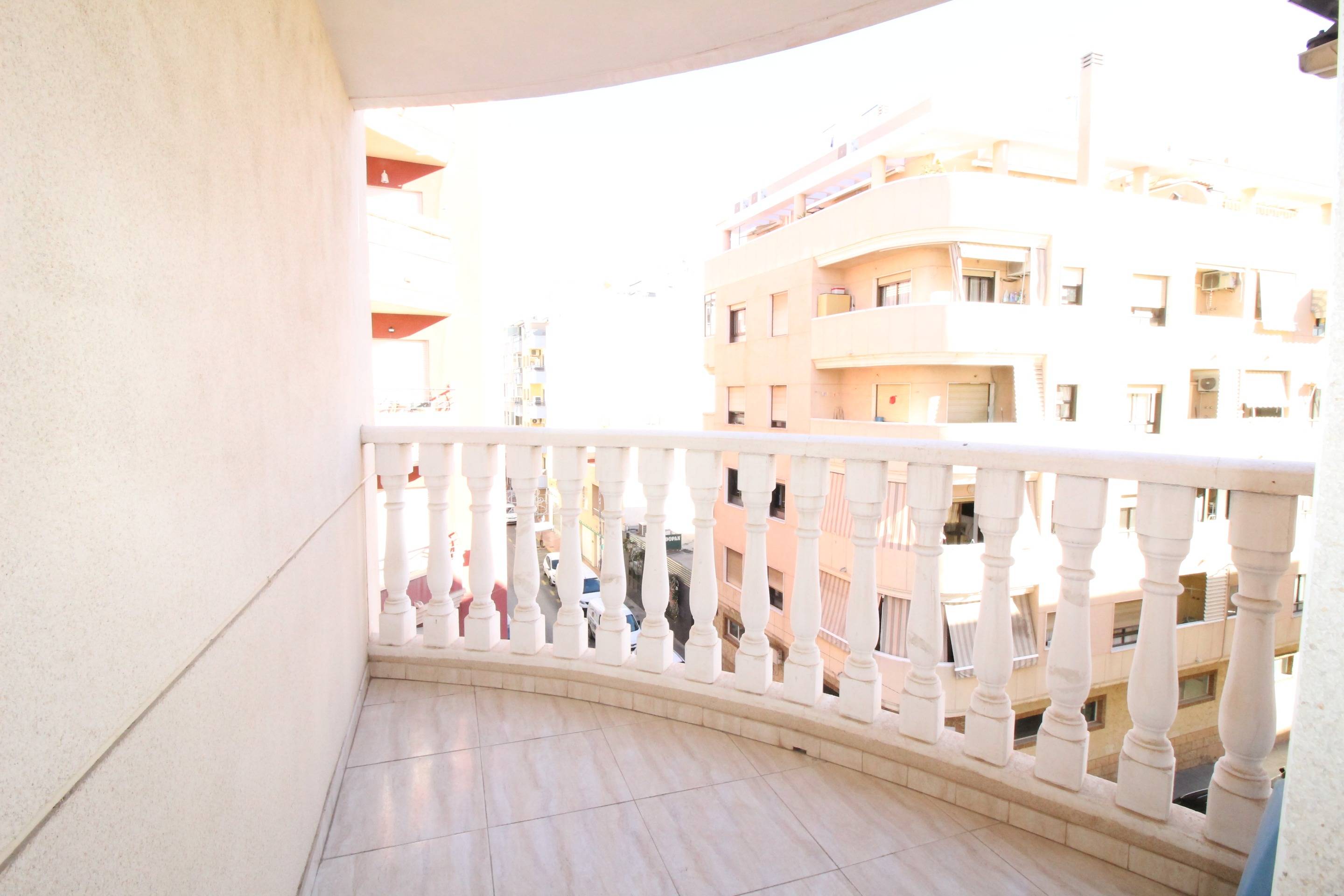 2 Bed, 1 Bath, ApartmentFor Sale, Torrevieja, Alicante