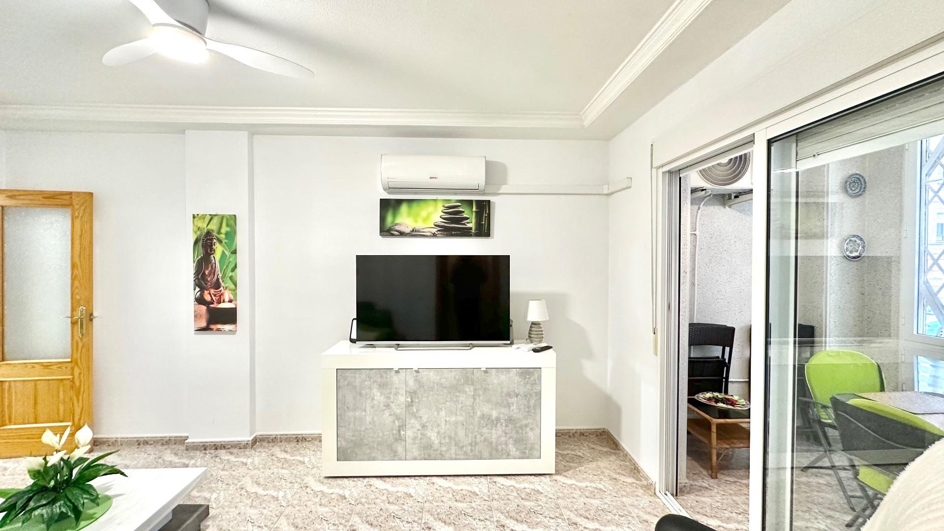 2 Bed, 1 Bath, ApartmentFor Sale, Torrevieja, Alicante