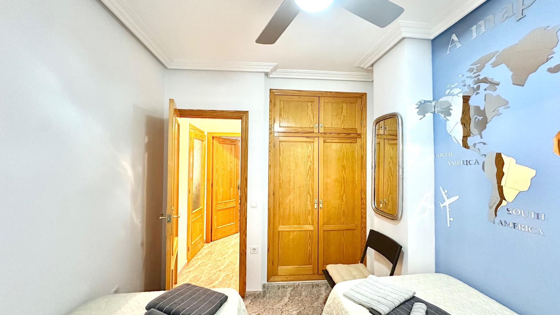 2 Bed, 1 Bath, ApartmentFor Sale, Torrevieja, Alicante